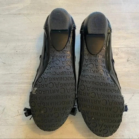 Arturo Chiang Black Loafers with Tassels - Picture 6 of 10